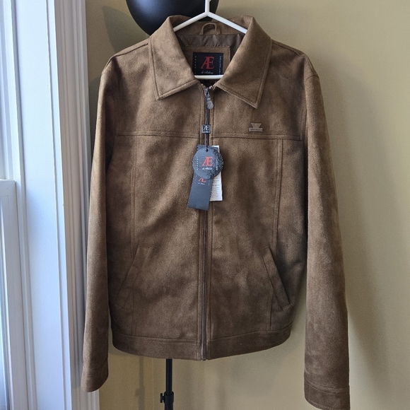 NEW WITH TAGS Men's jacket size L/XL (Fits Small) - Picture 1 of 6